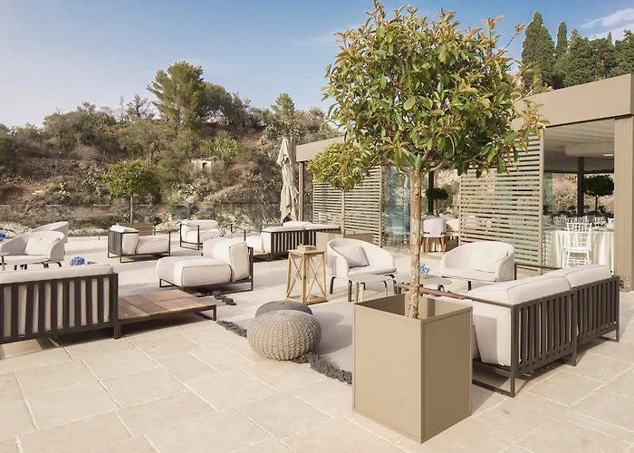 Atlantis Bay - The Leading Hotels Of The World